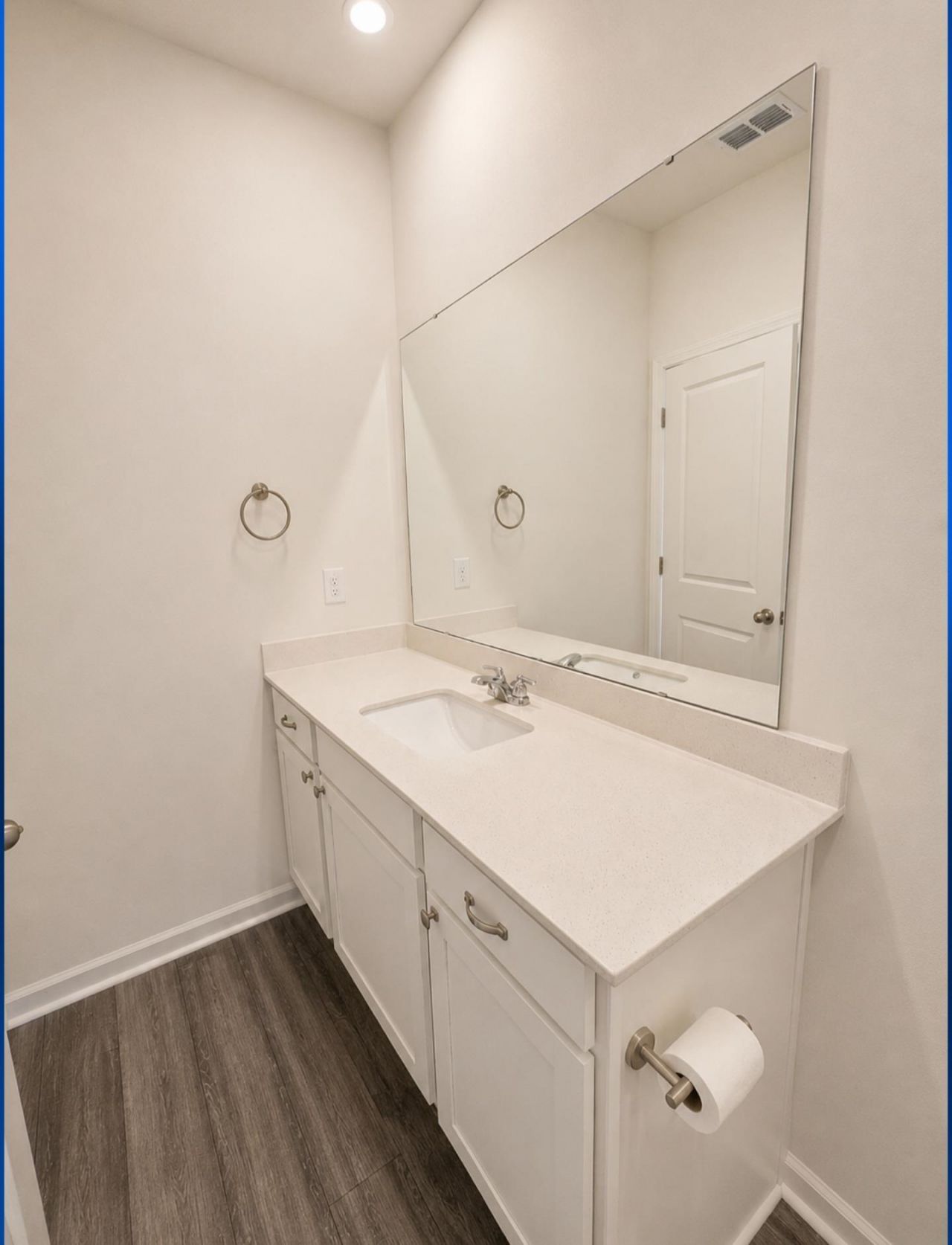 423 Castillo Dr. Photo 12