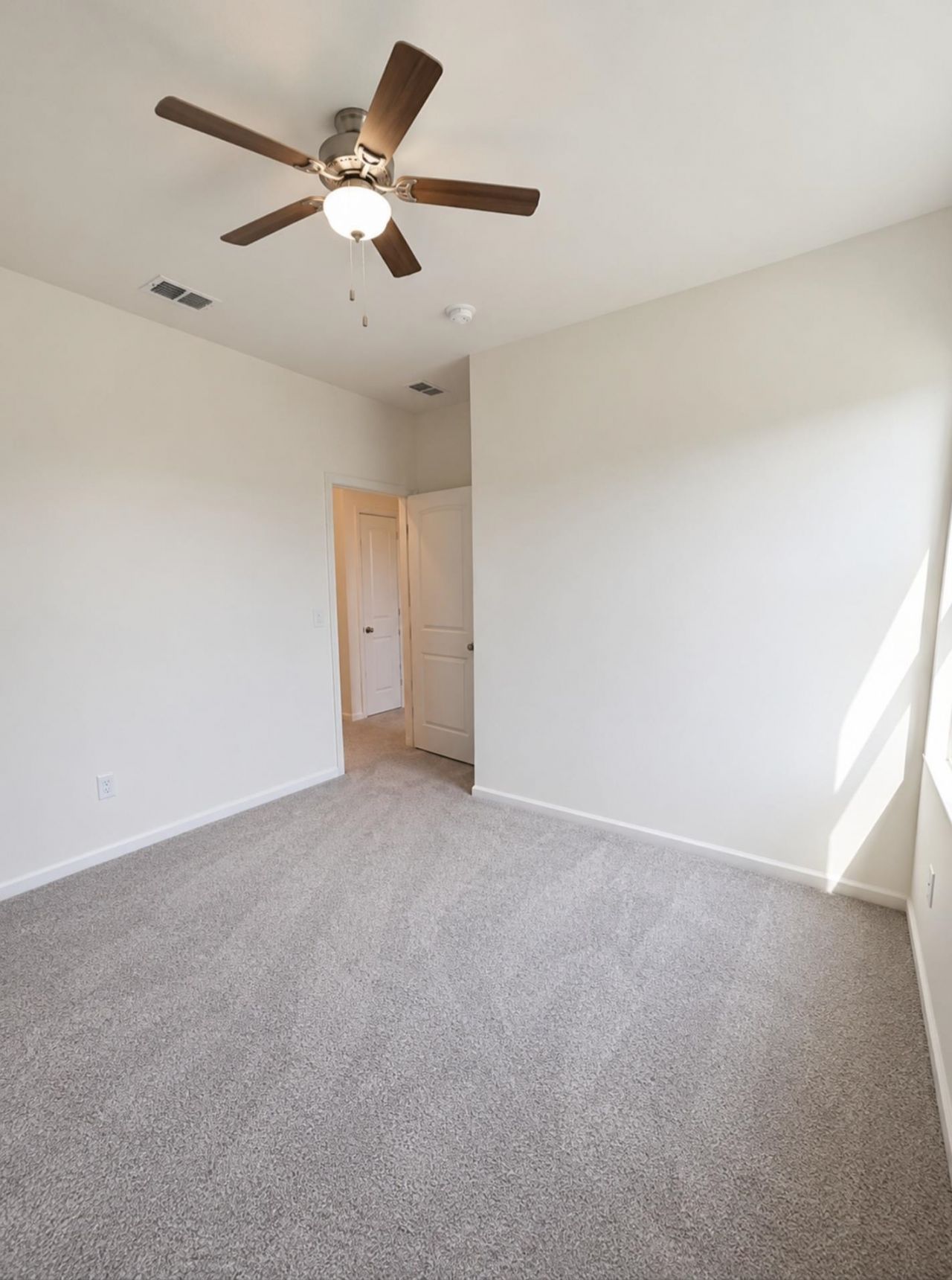 423 Castillo Dr. Photo 21