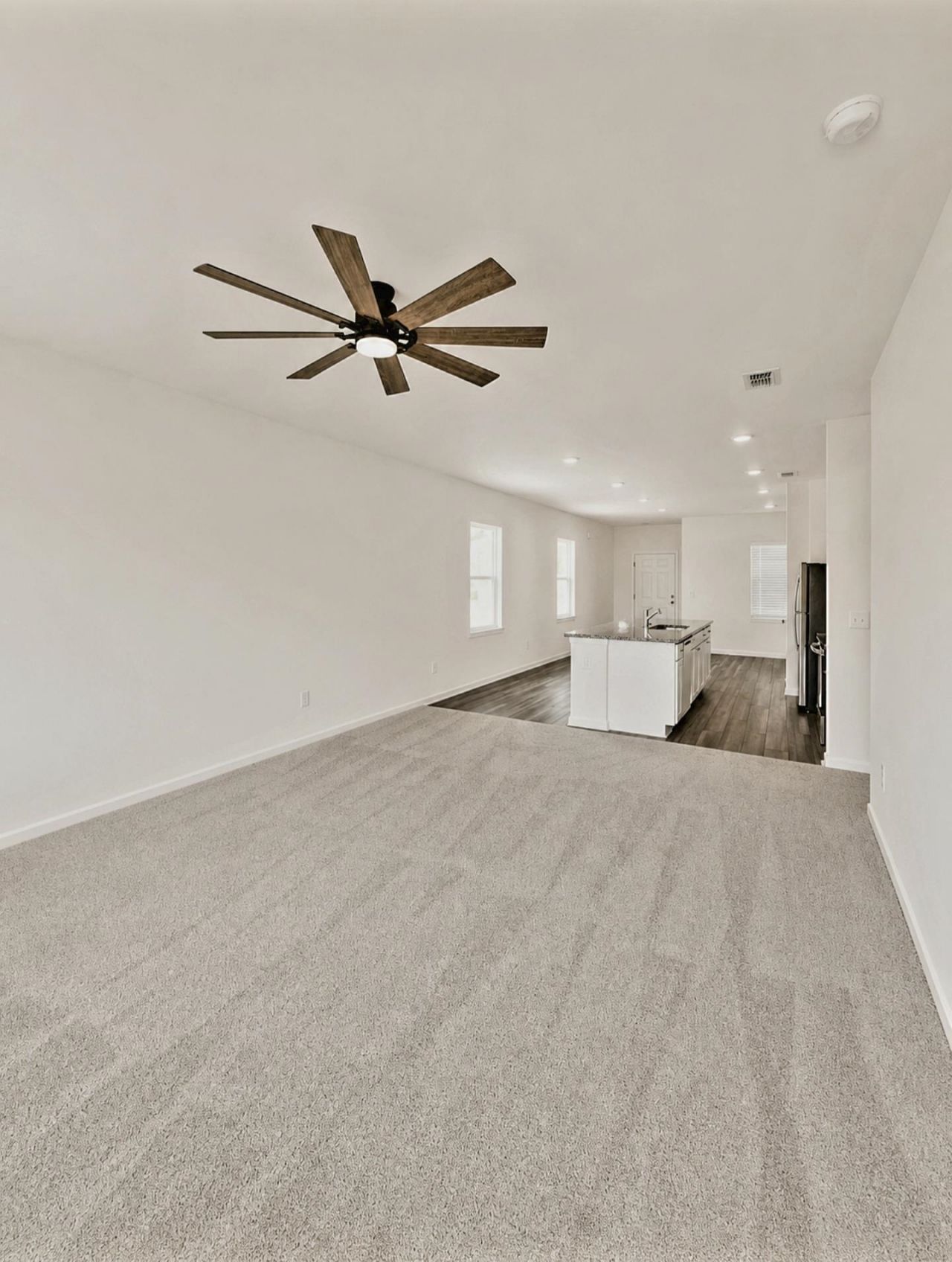 423 Castillo Dr. Photo 7