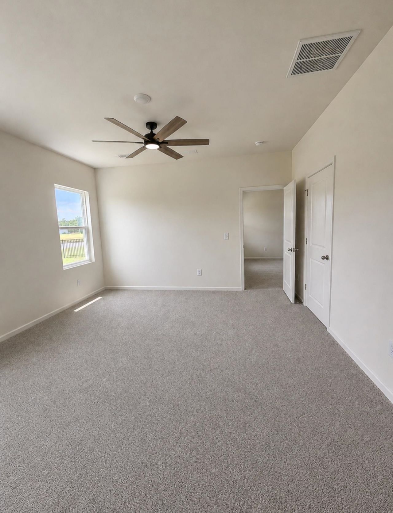423 Castillo Dr. Photo 9