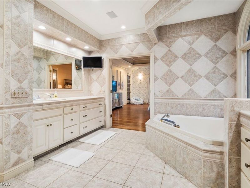 6274 Bertram Avenue NW, Canton, OH 44718 Photo 30