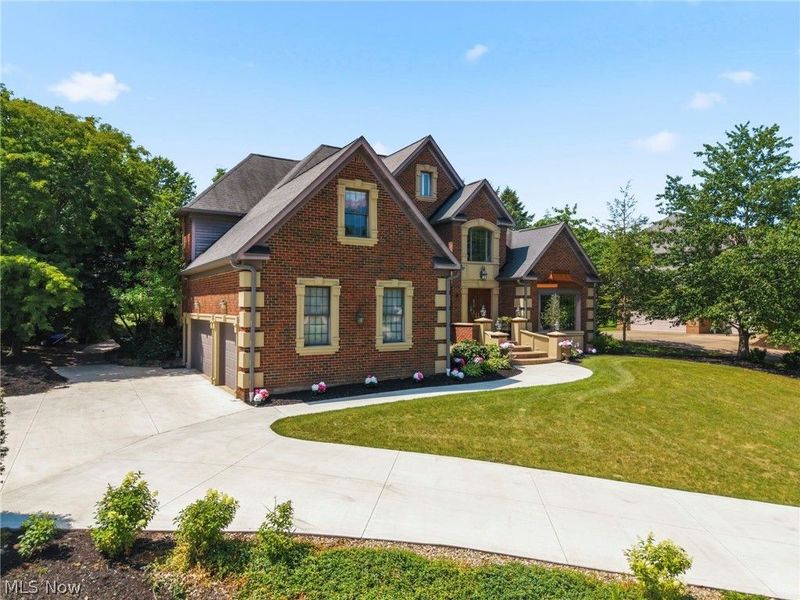 6274 Bertram Avenue NW, Canton, OH 44718 Photo 4