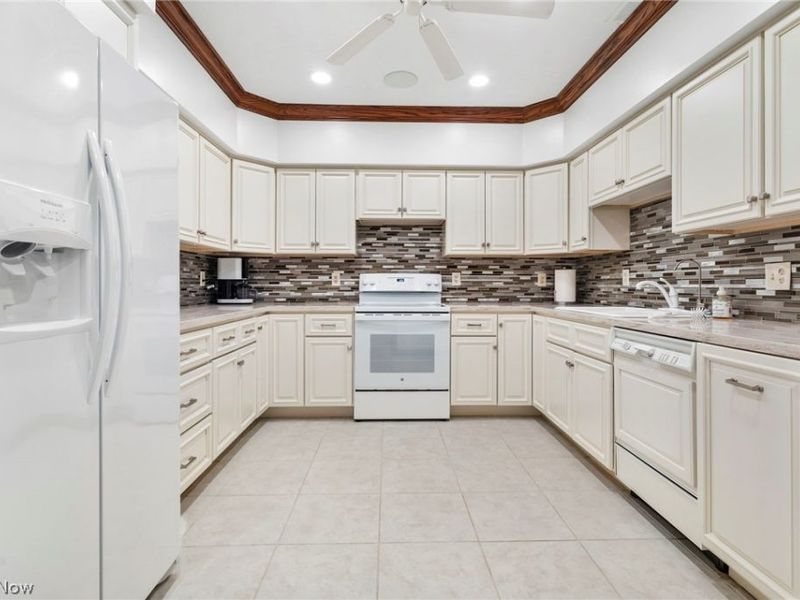 6274 Bertram Avenue NW, Canton, OH 44718 Photo 44