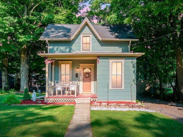 349 N Marshall Avenue, Marshall, MI 49068