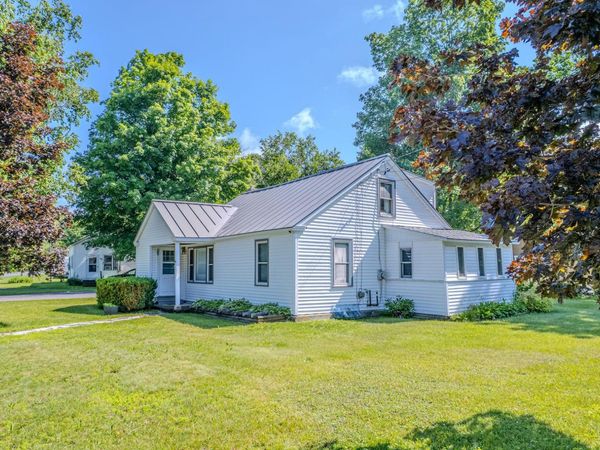 14 Brayton Road, Poultney, VT 05764