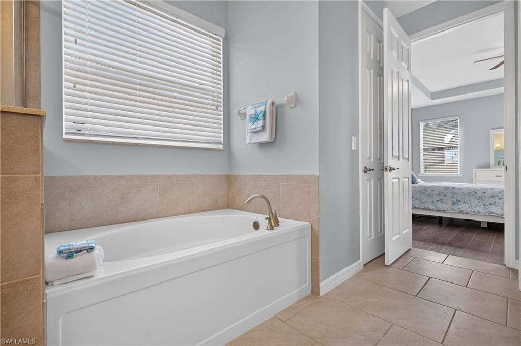 3000 Sunset Pointe Cir , Cape Coral, FL 33914 Photo
