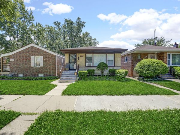 1105 W 123rd Street, Calumet Park, IL 60827