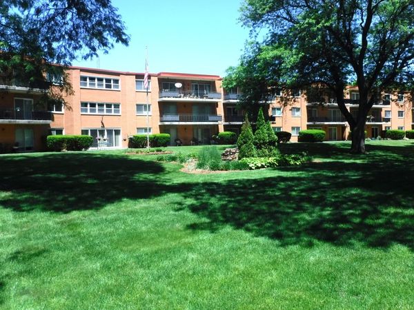 940 Holbrook Road , Unit 1A, Homewood, IL 60430