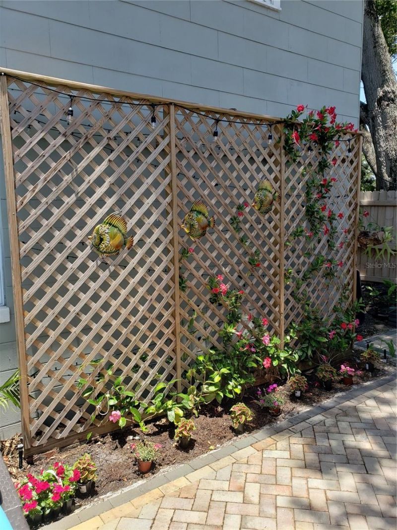 2035 28th Avenue N, Saint Petersburg, FL 33713 Photo