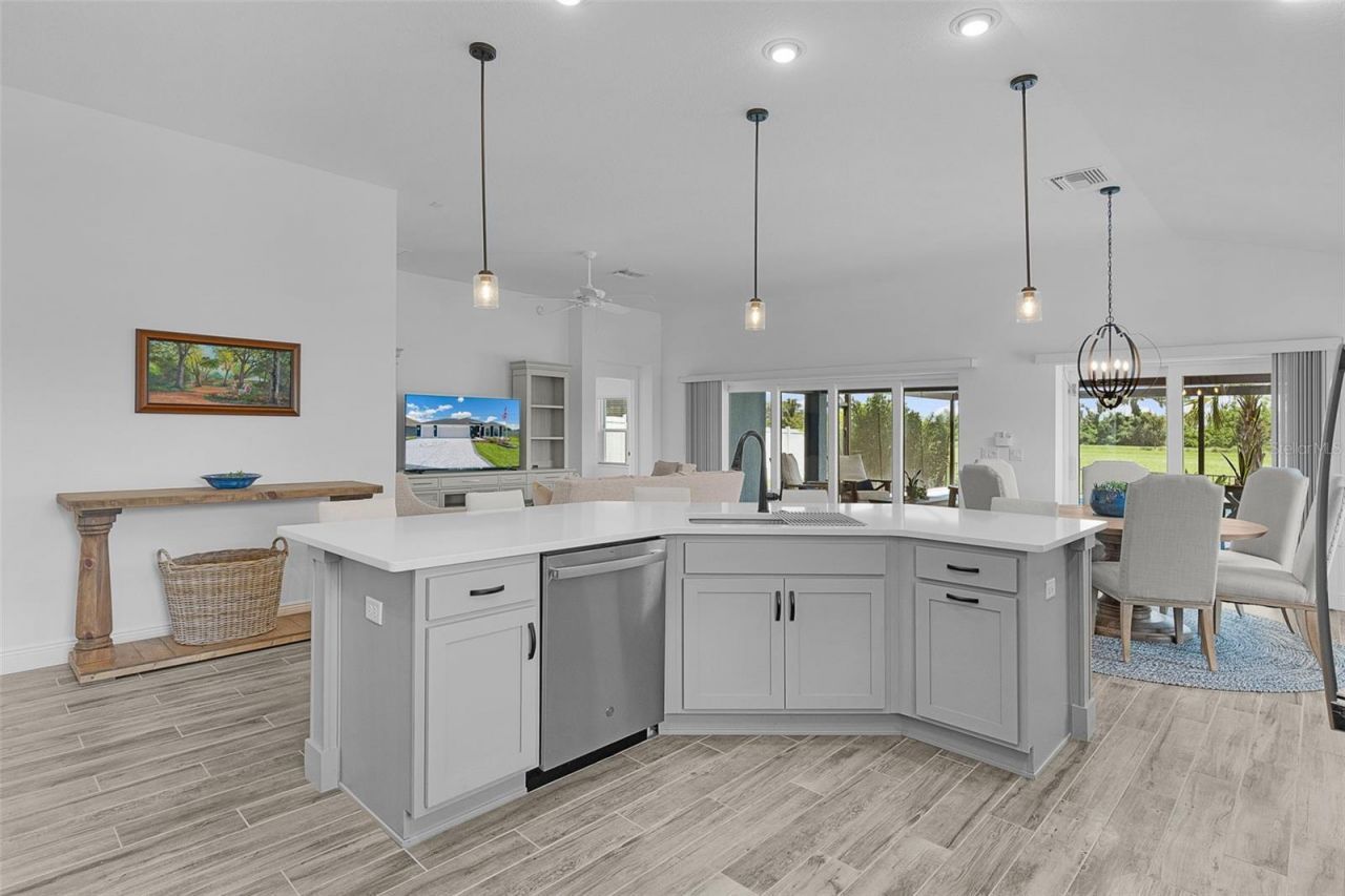 2231 Landrea Loop, The Villages, FL 32163 Photo