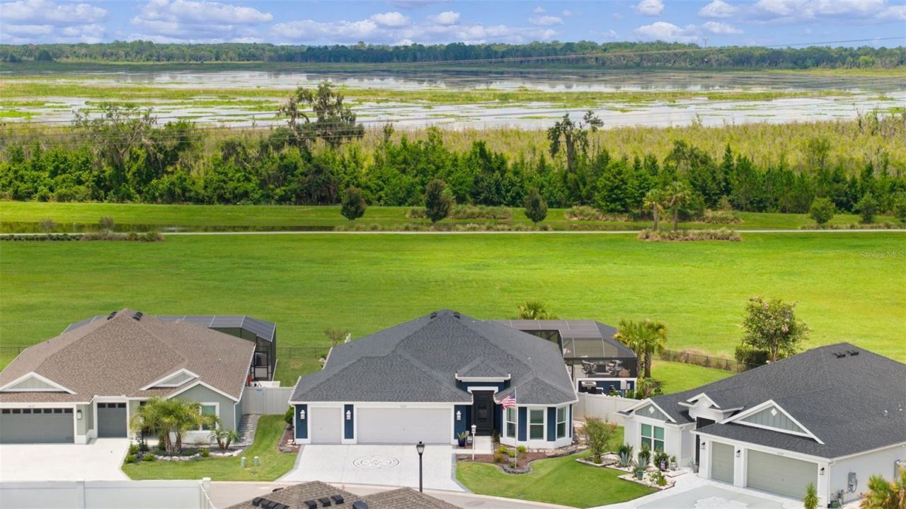 2231 Landrea Loop, The Villages, FL 32163 Photo