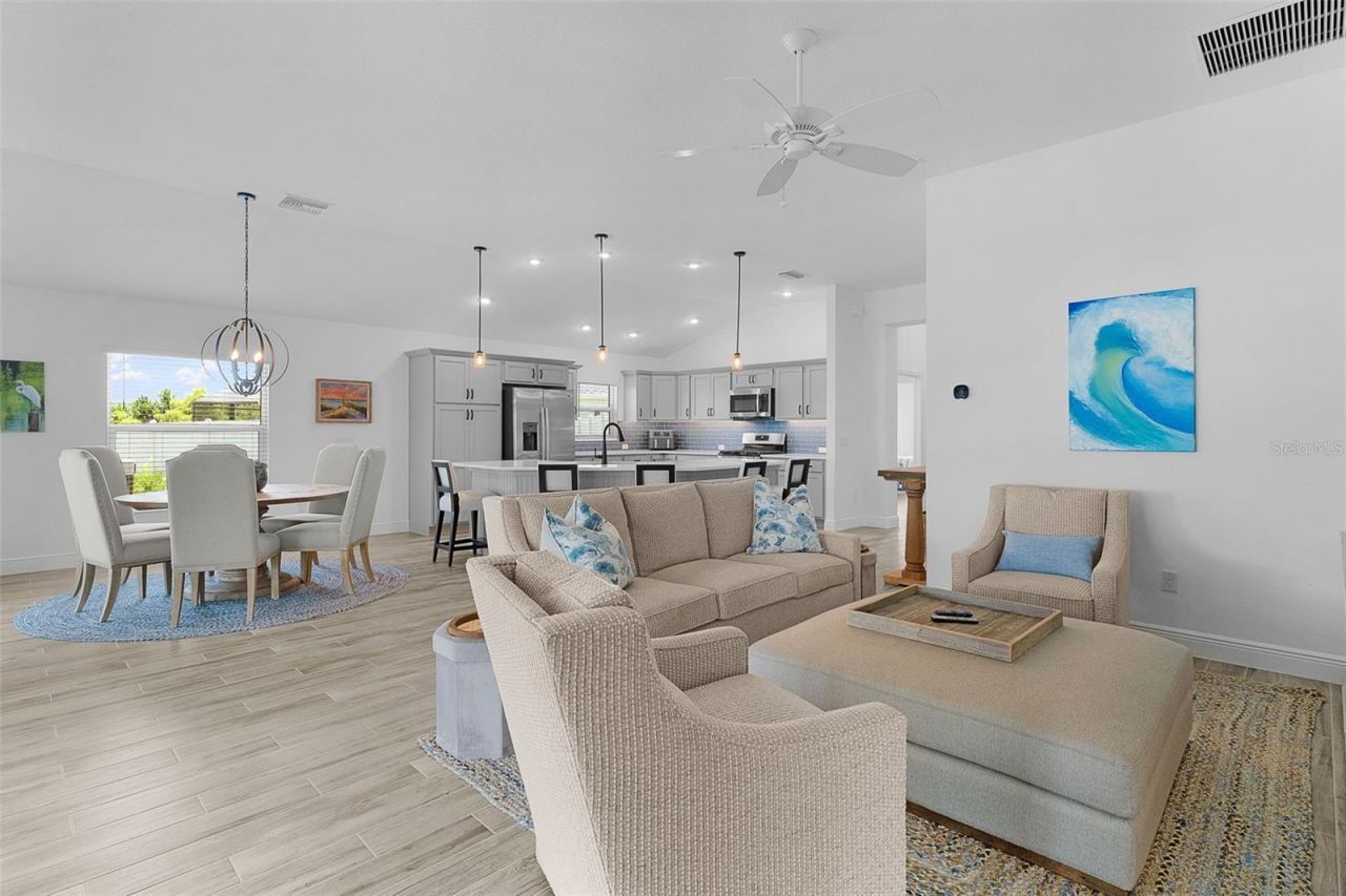 2231 Landrea Loop, The Villages, FL 32163 Photo