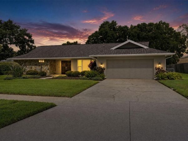 13916 MIDDLE PARK DRIVE, TAMPA, FL 33624
