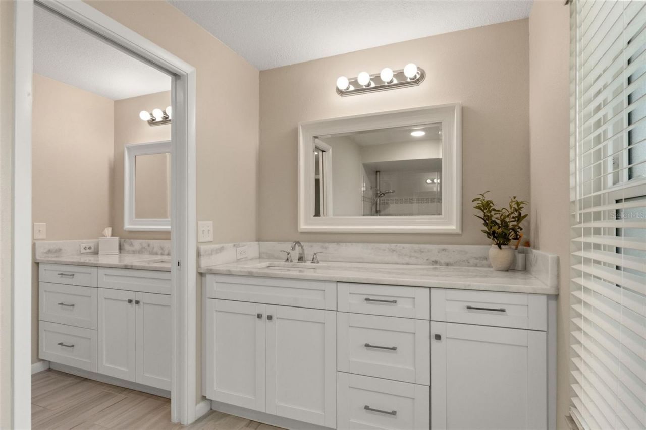 13916 Middle Park Drive, Tampa, FL 33624 Photo