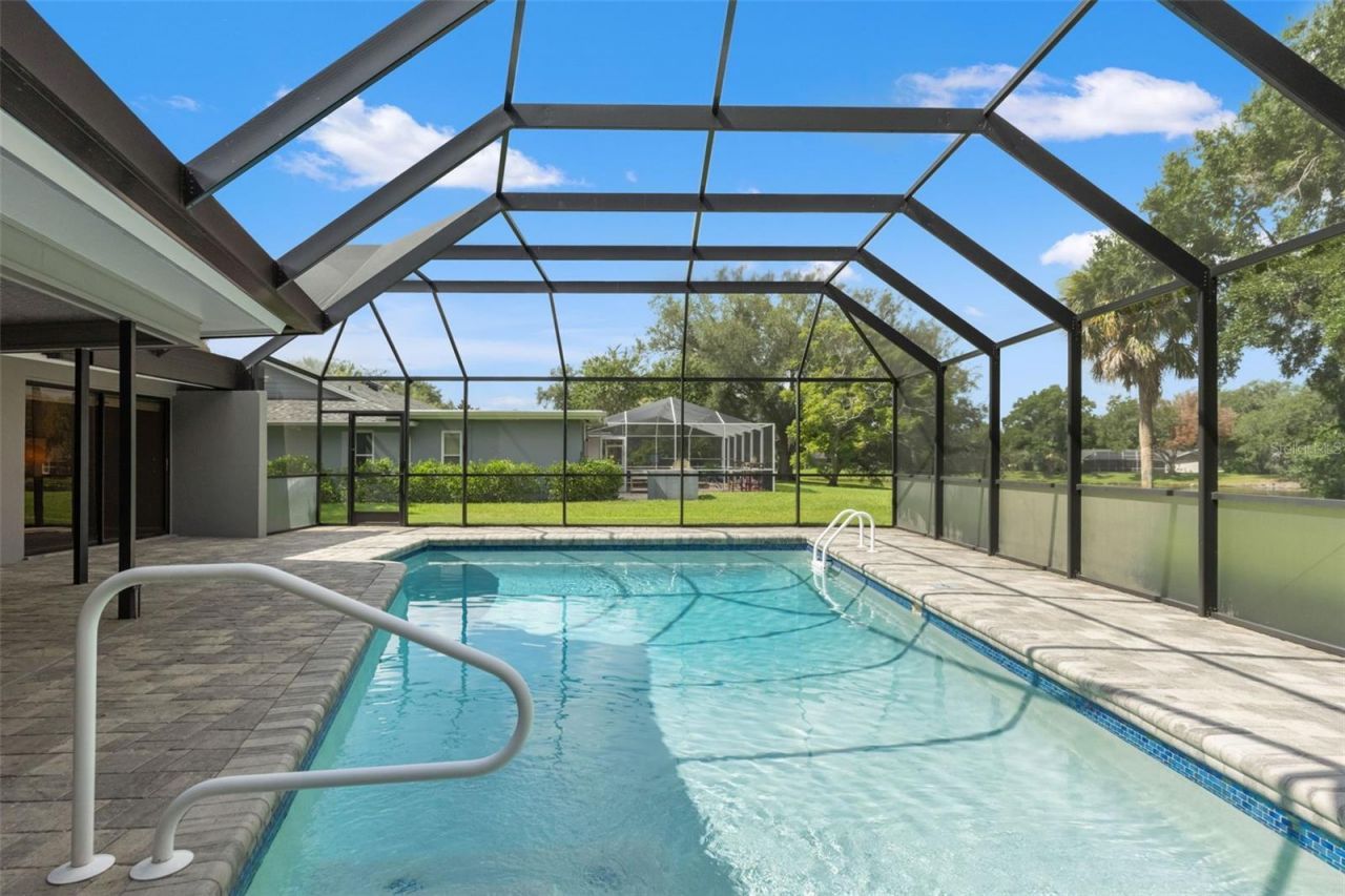 13916 Middle Park Drive, Tampa, FL 33624 Photo
