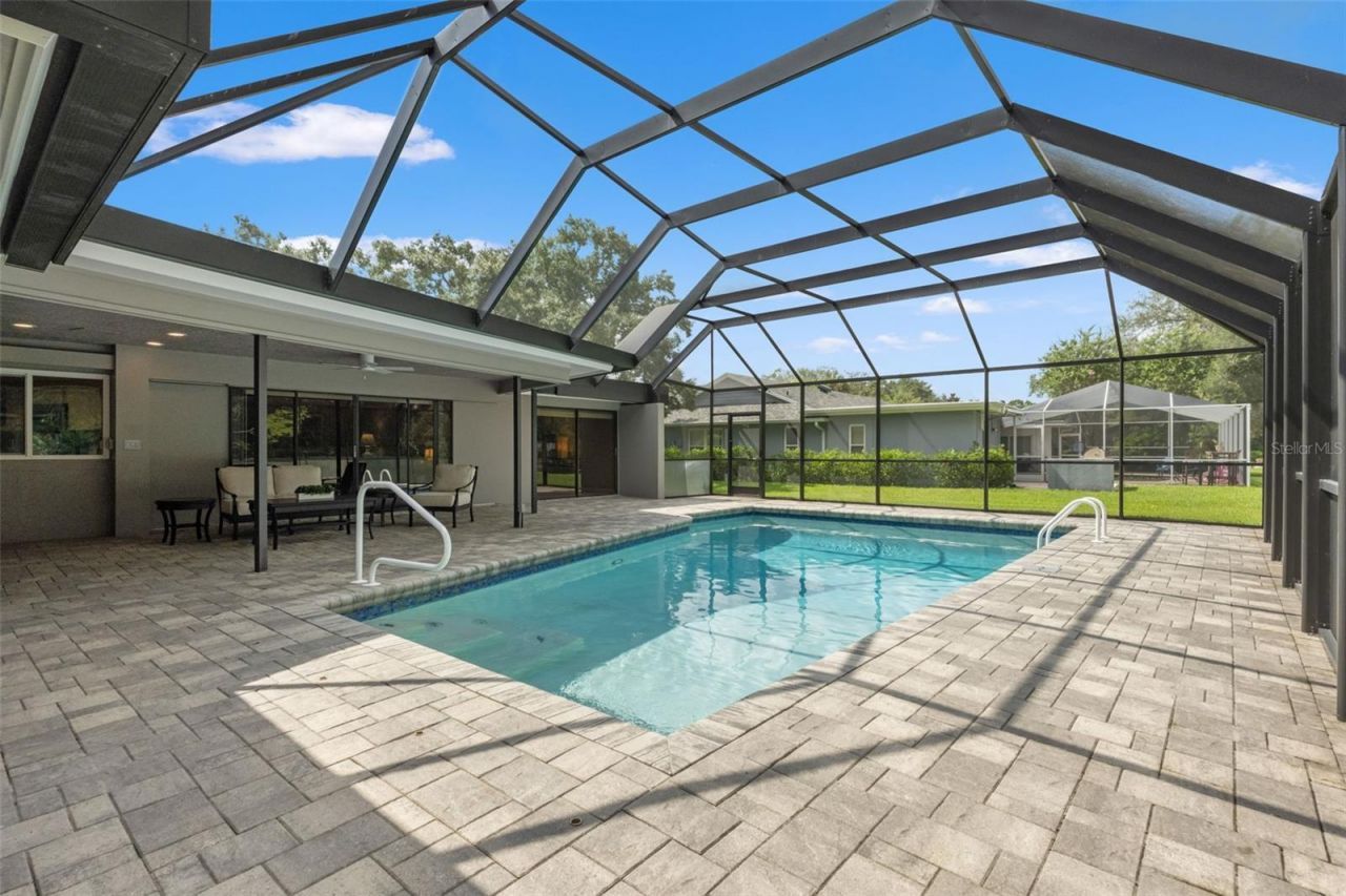 13916 Middle Park Drive, Tampa, FL 33624 Photo