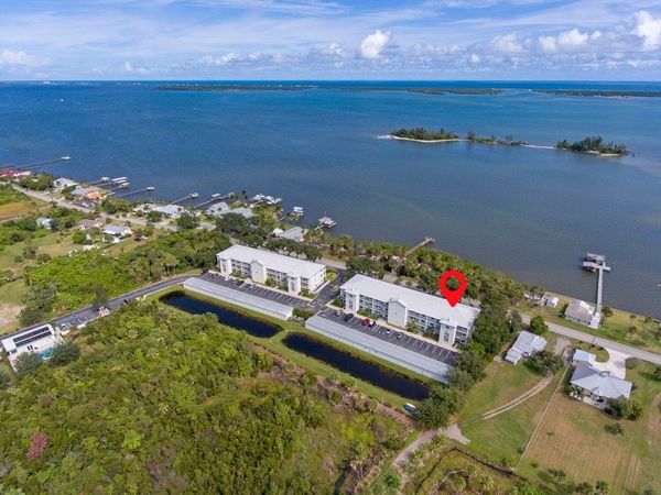 13530 Westport Drive, Unit 102, Sebastian, FL 32958