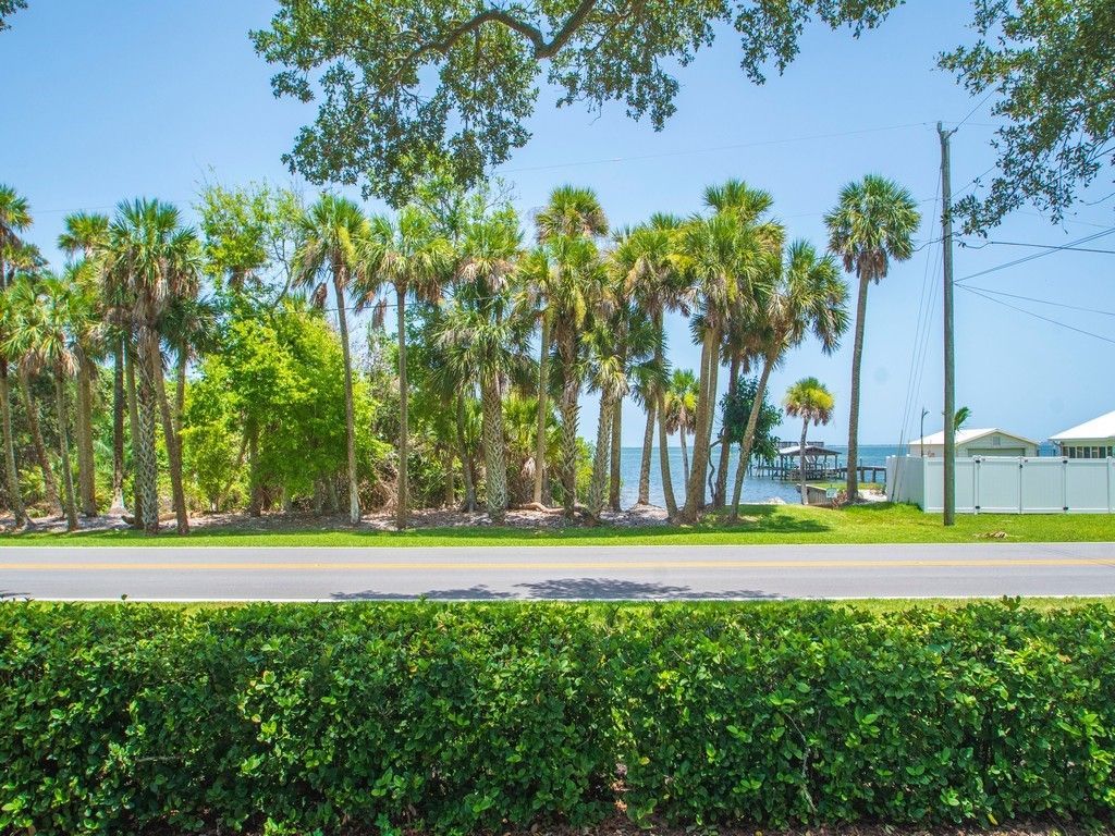 13530 Westport Drive, Unit 102, Sebastian, FL 32958 Photo