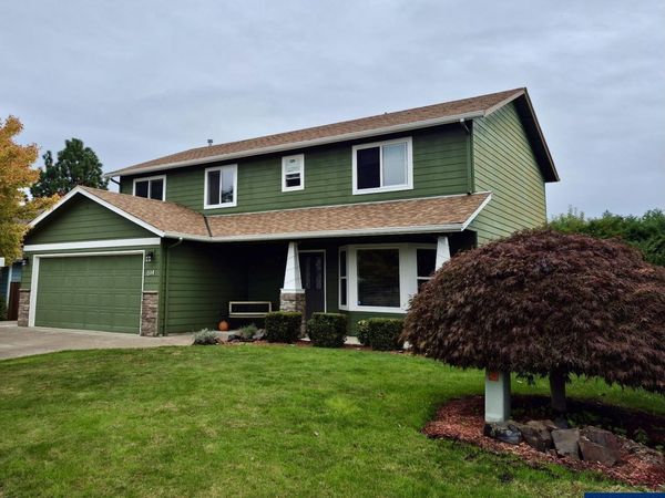 614 NW Heath St, Dallas, OR 97338