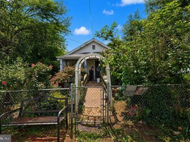 163 MANSFIELD STREET, FREDERICKSBURG, VA 22408