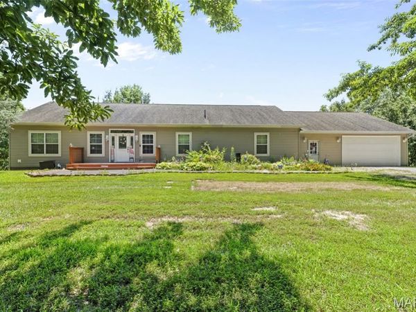6844 QUERCUS GROVE Road, Edwardsville, IL 62025