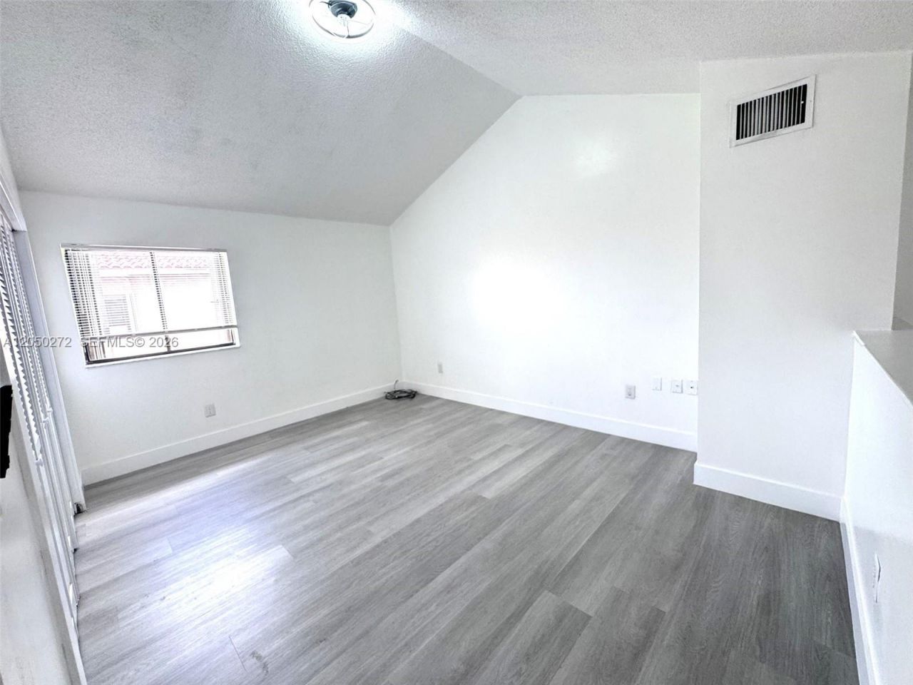 2740 W 62nd St, Unit 205, Hialeah, FL 33016 Photo