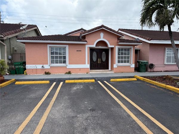 9069 NW 121st Ter, Unit 81, Hialeah Gardens, FL 33018