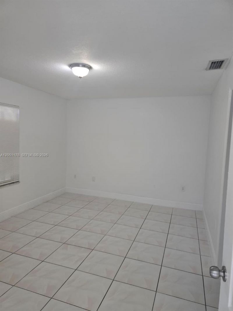 9069 NW 121st Ter , Unit 81, Hialeah Gardens, FL 33018 Photo