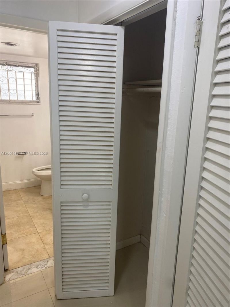 1550 NE 191st St, Unit 309, Miami, FL 33179 Photo