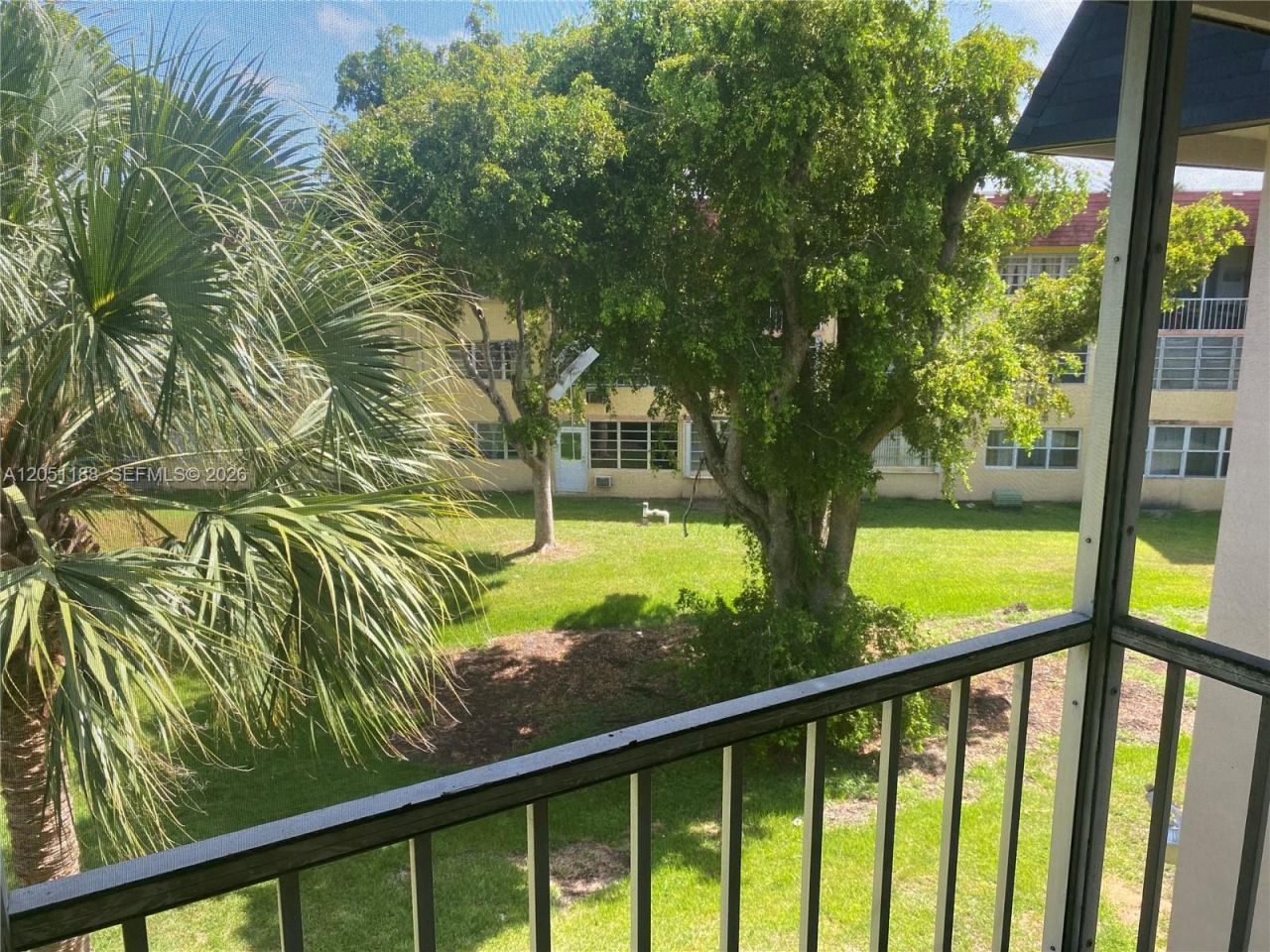 1550 NE 191st St, Unit 309, Miami, FL 33179 Photo