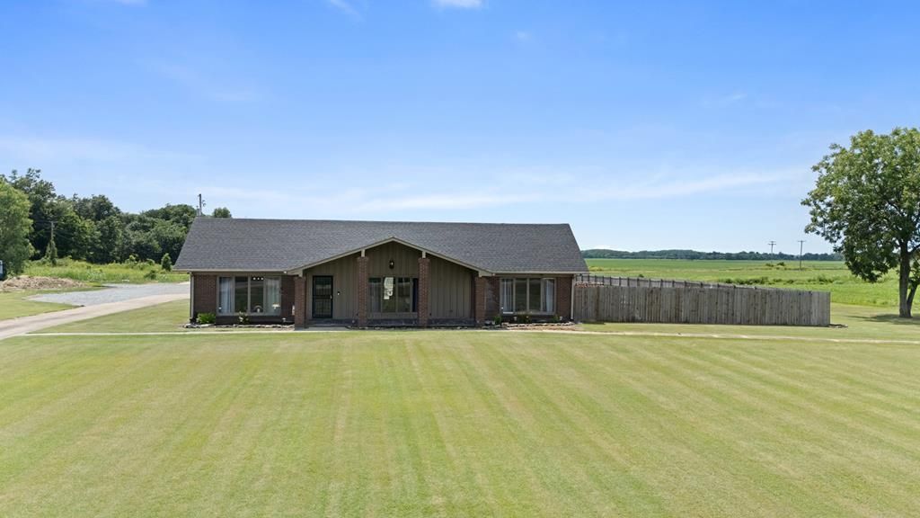 4230 Hwy 149 N Heth, AR 72346
