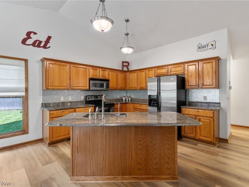 477 Catawba Drive, Wadsworth, OH 44281 Photo 11