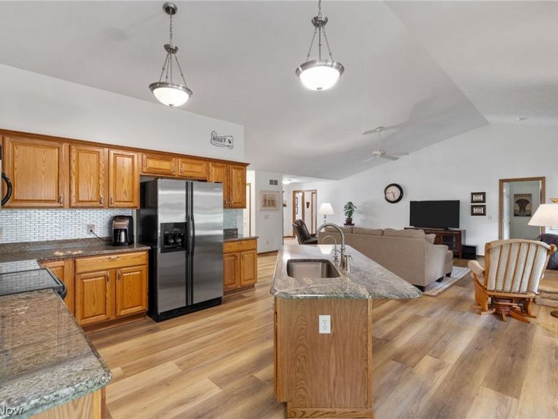 477 Catawba Drive, Wadsworth, OH 44281 Photo 12