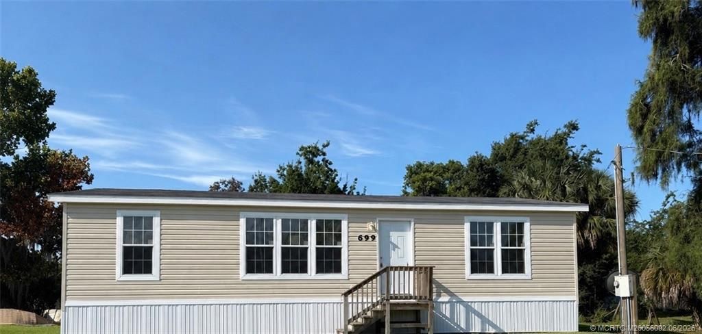 699 4th Street , Moore Haven, FL 33471 Photo