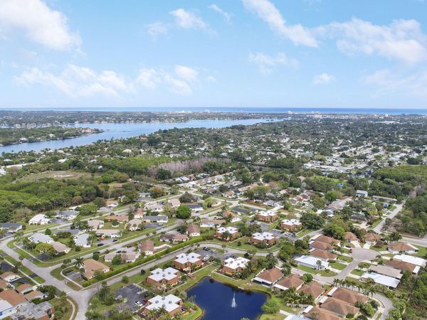 110 N Delaware Boulevard, Unit 15d, Jupiter, FL 33458