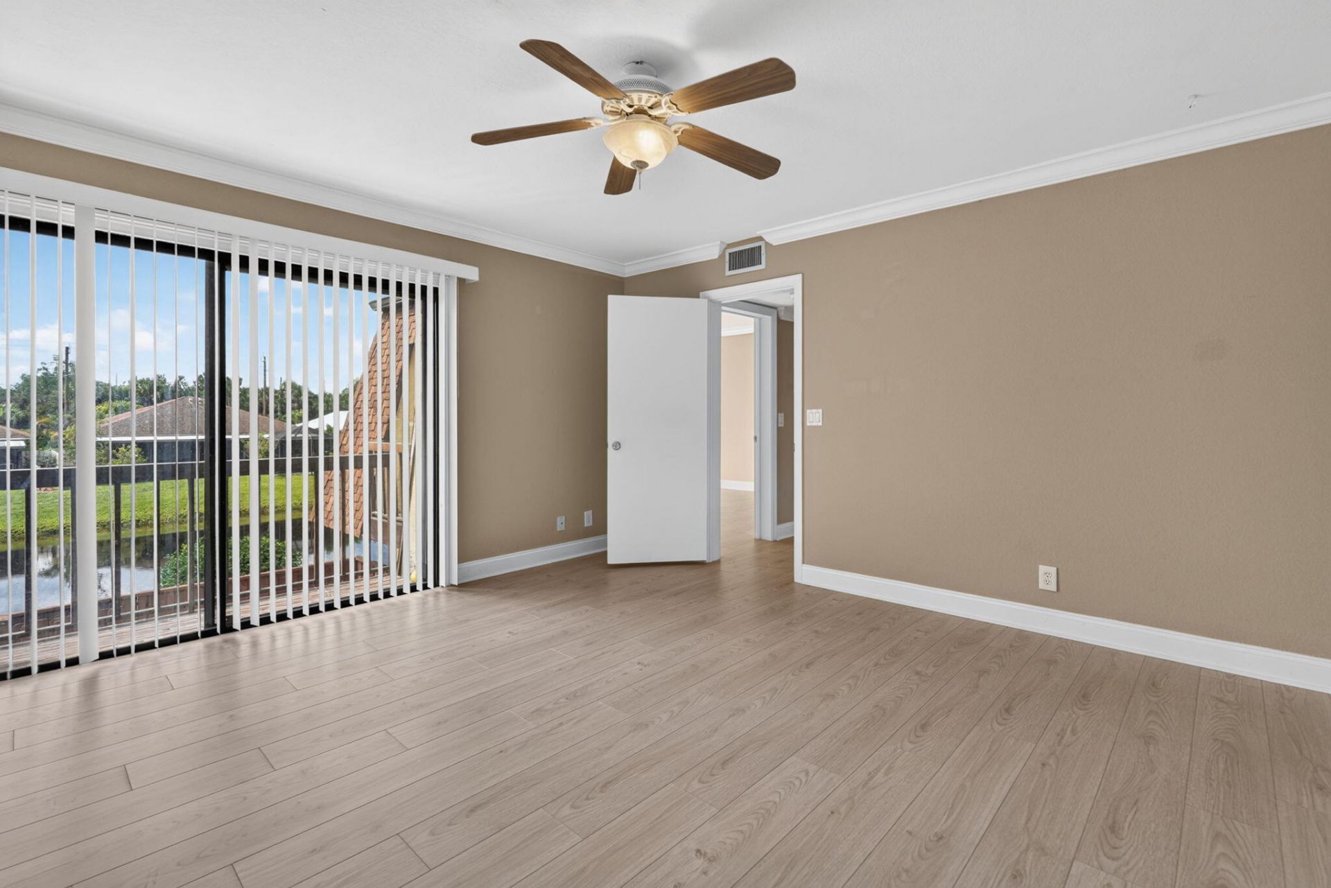 110 N Delaware Boulevard, Unit 15d, Jupiter, FL 33458 Photo