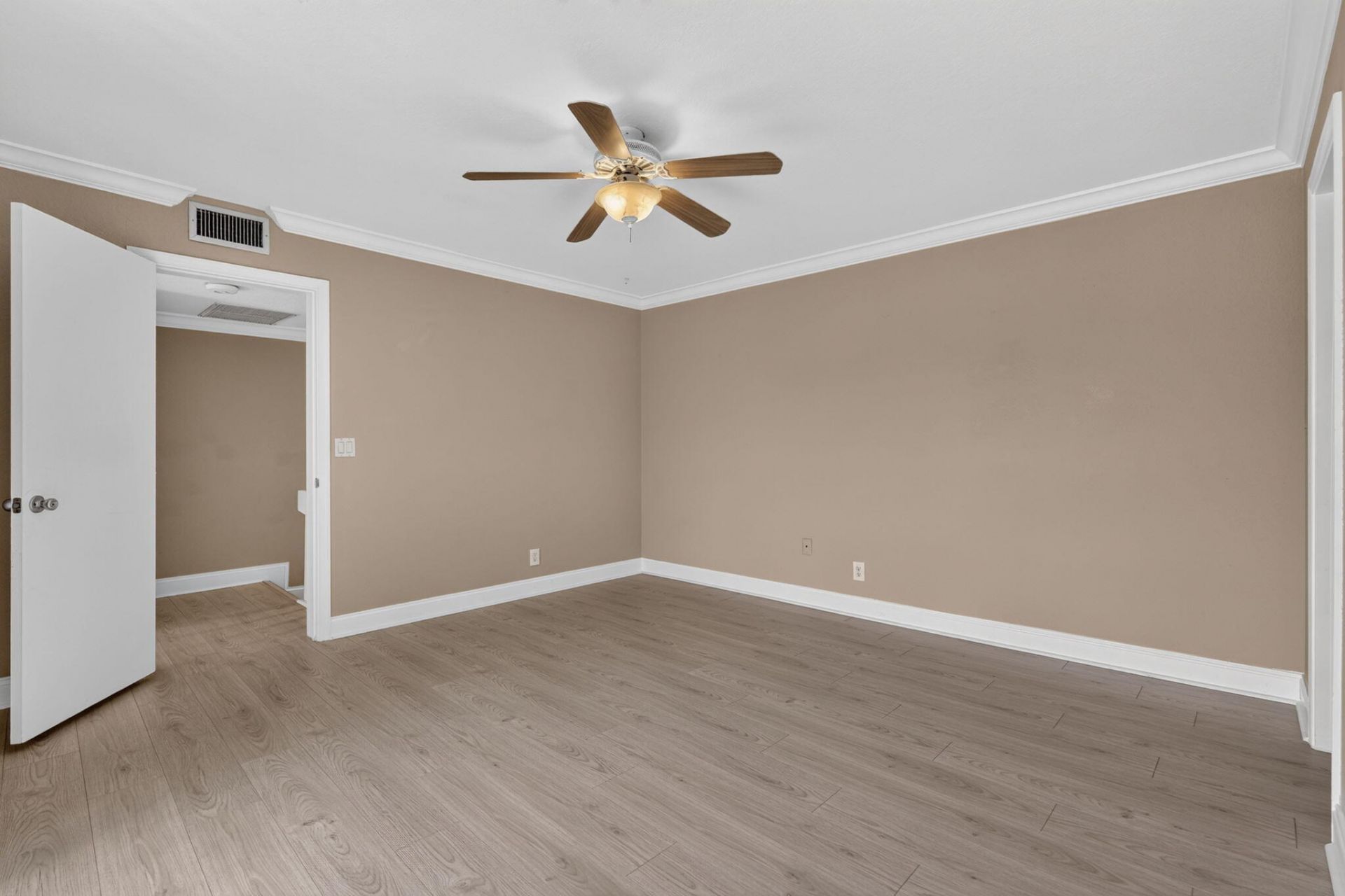 110 N Delaware Boulevard, Unit 15d, Jupiter, FL 33458 Photo