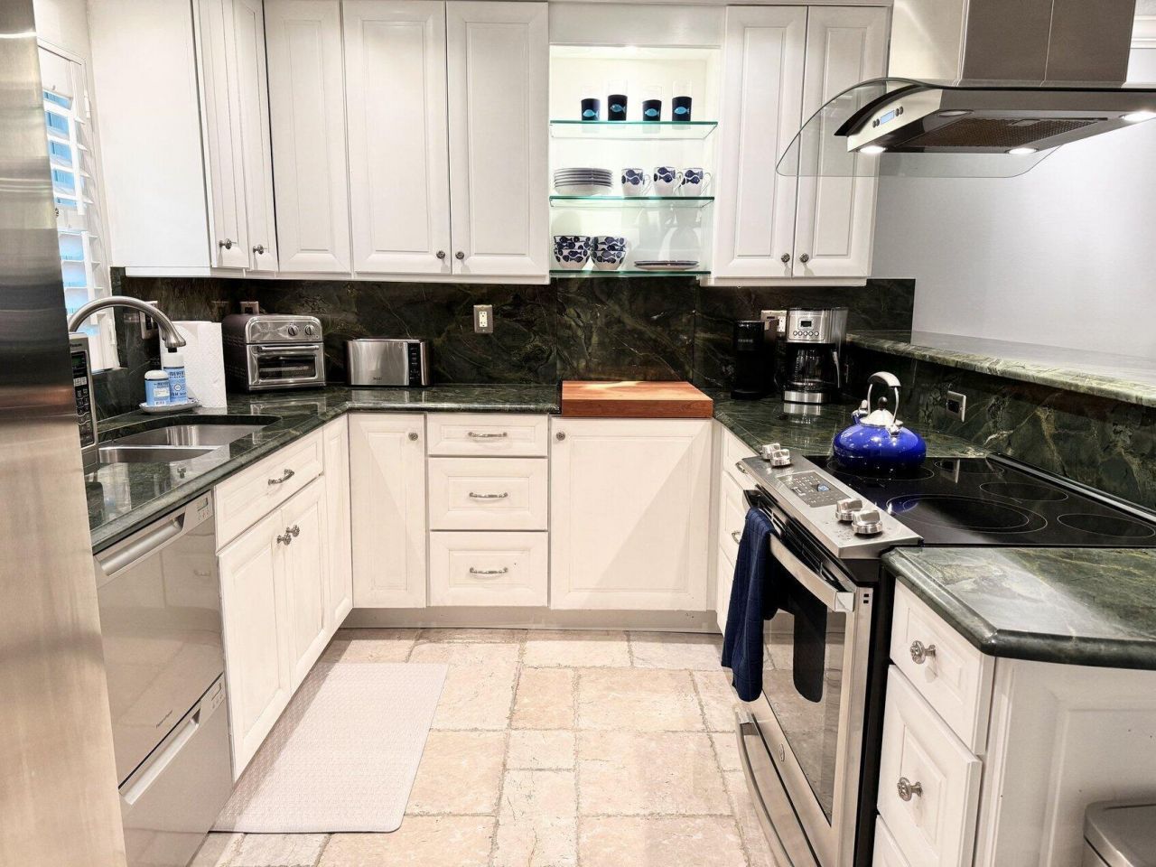 5500 Old Ocean Boulevard, Unit 202, Ocean Ridge, FL 33435 Photo