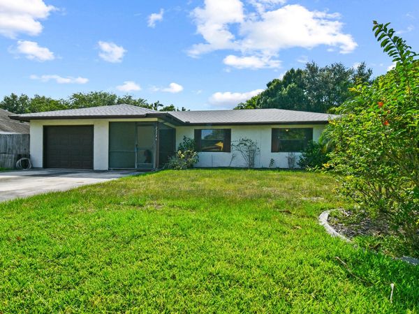 2374 SE Marseille Street, Port St. Lucie, FL 34952