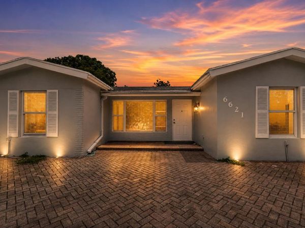 6621 Perry Street, Hollywood, FL 33024