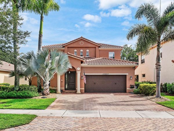 10697 Willow Oak Court, Wellington, FL 33414