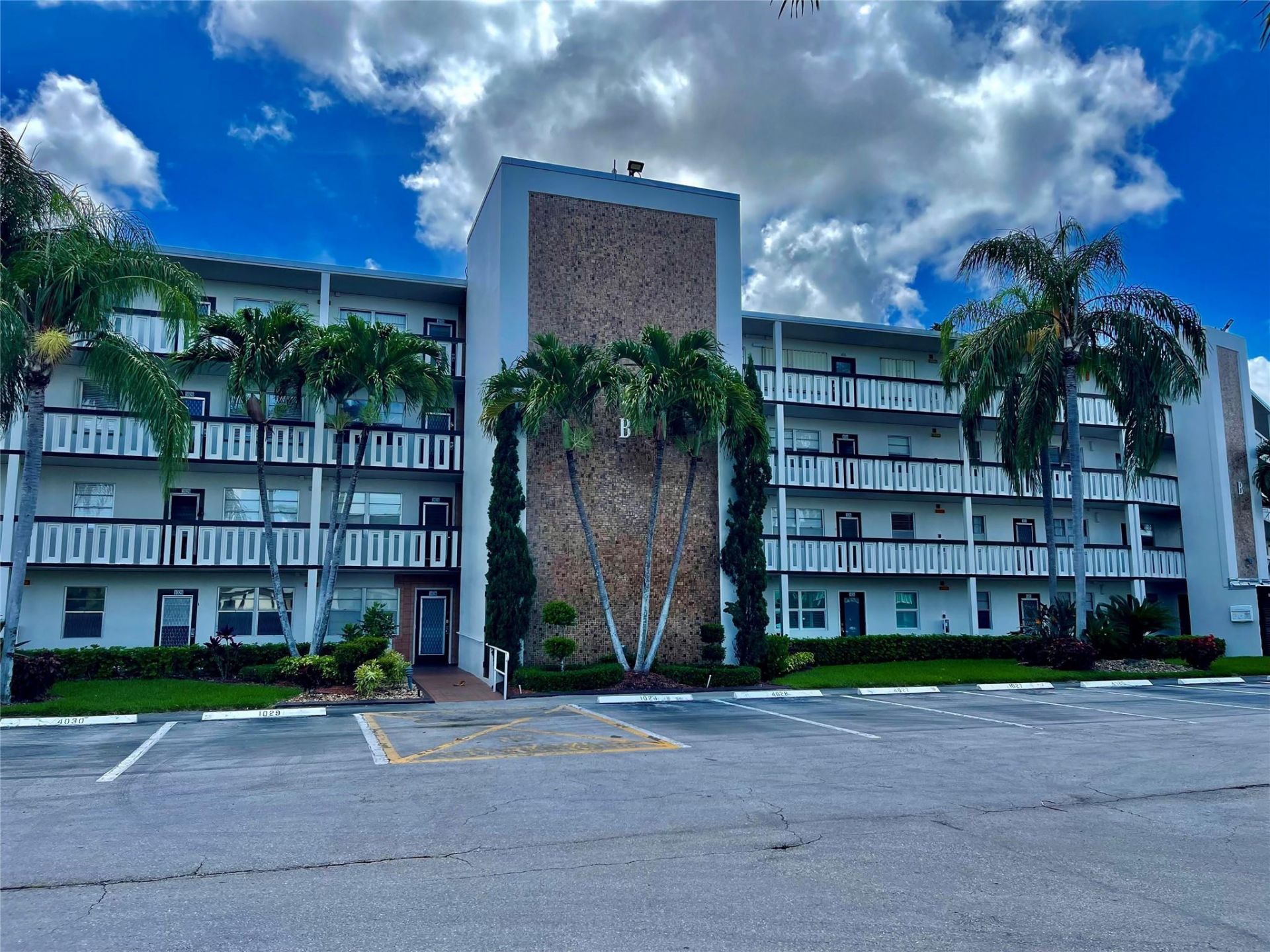 4030 Hythe B, Unit 4030, Boca Raton, FL 33434 Photo