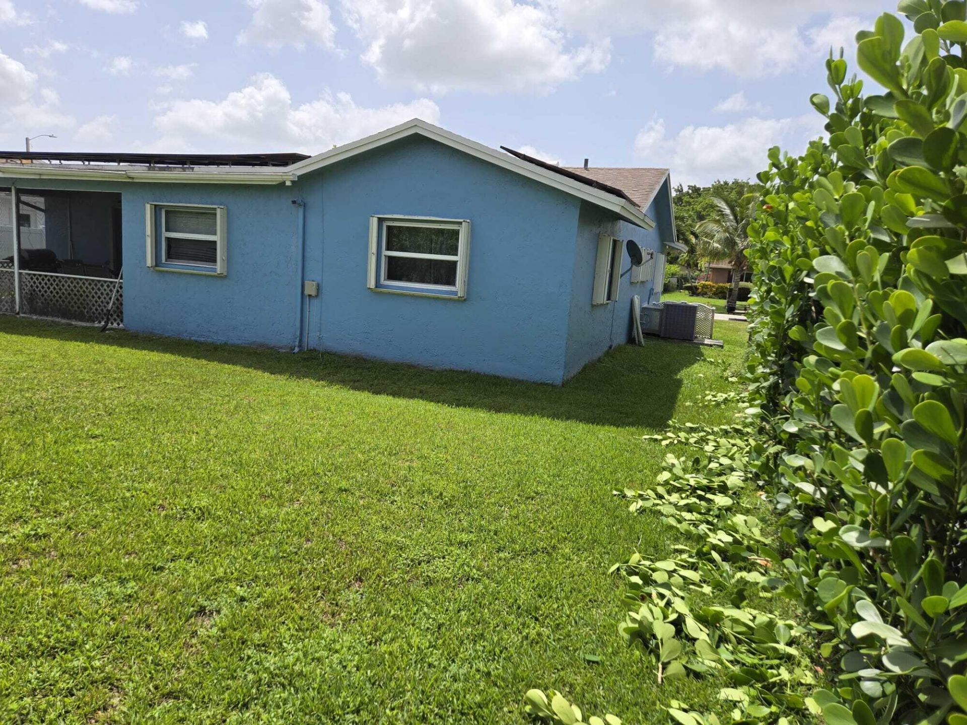8111 NW 100th Terrace Nw, Tamarac, FL 33321 Photo