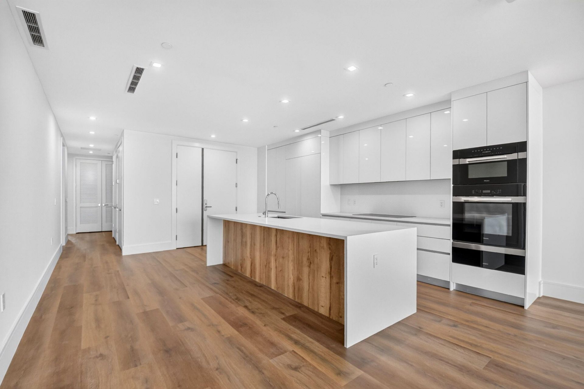 220 Lake Shore Drive, Unit 1506, Lake Park, FL 33403 Photo
