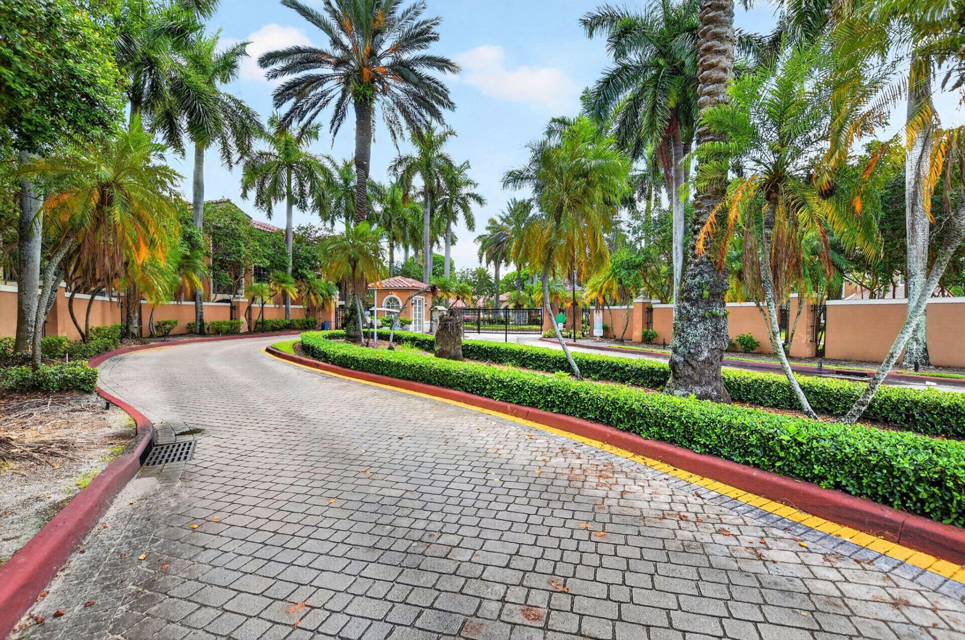 4844 N State Road 7, Unit 2304, Coconut Creek, FL 33073 Photo
