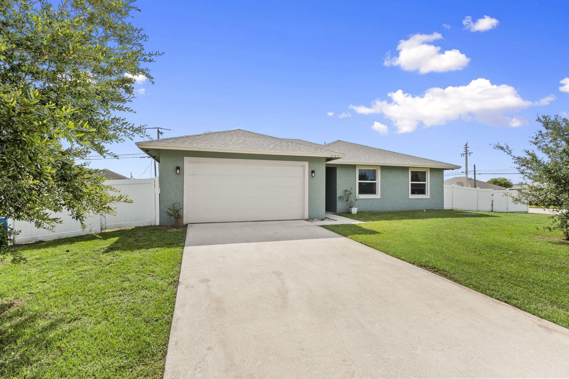 601 SW S Quick Circle, Port Saint Lucie, FL 34953 Photo