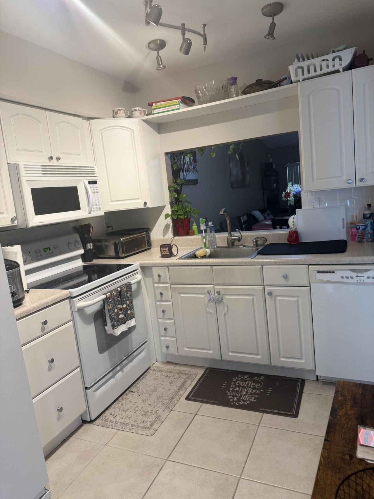 6304 Wedgewood Terrace, Unit B8, Tamarac, FL 33321 Photo