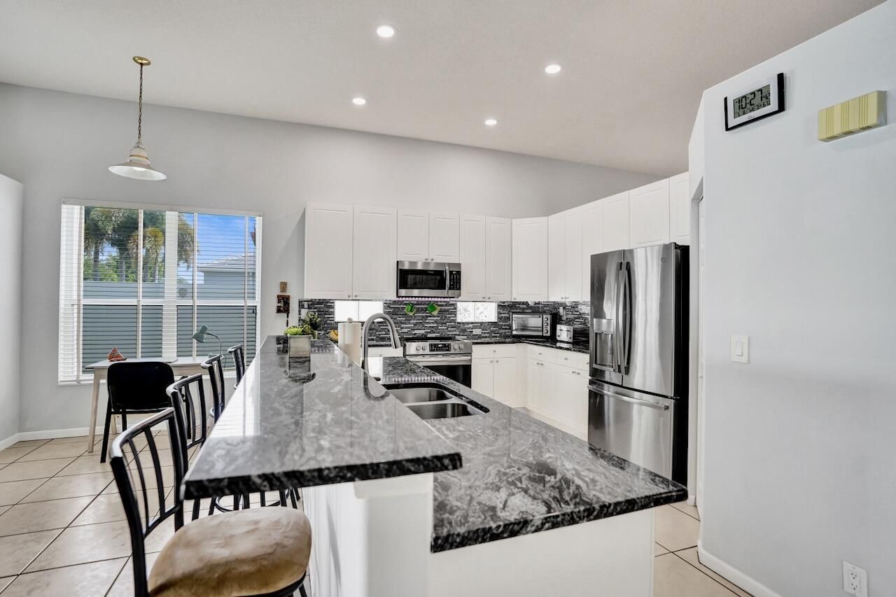 5886 Bay Hill Circle, Lake Worth, FL 33463 Photo