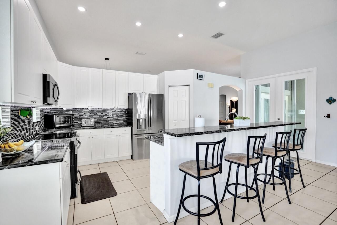 5886 Bay Hill Circle, Lake Worth, FL 33463 Photo