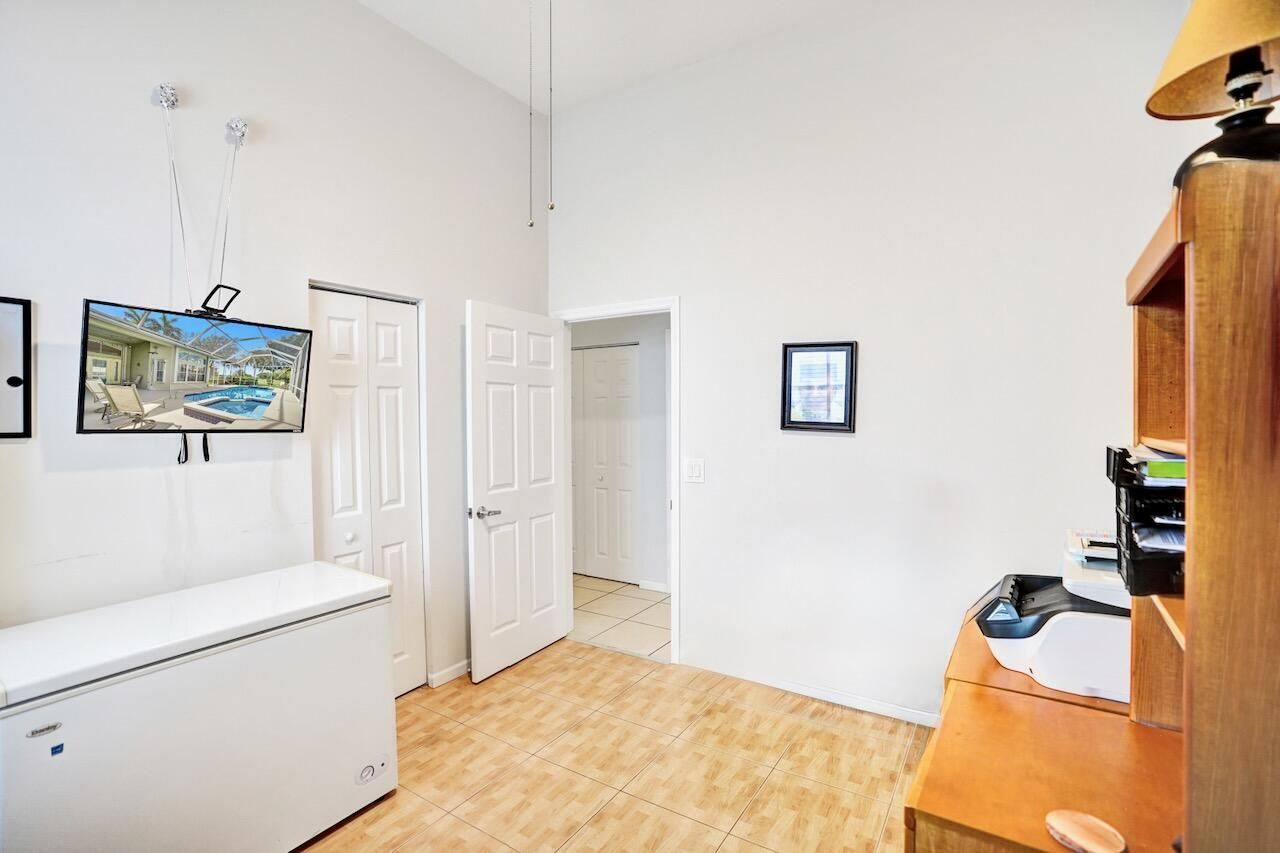5886 Bay Hill Circle, Lake Worth, FL 33463 Photo